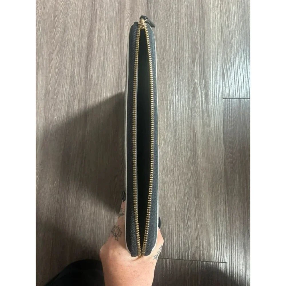 Kate spade New York Black and White Striped Tablet Case, Zipper Logo